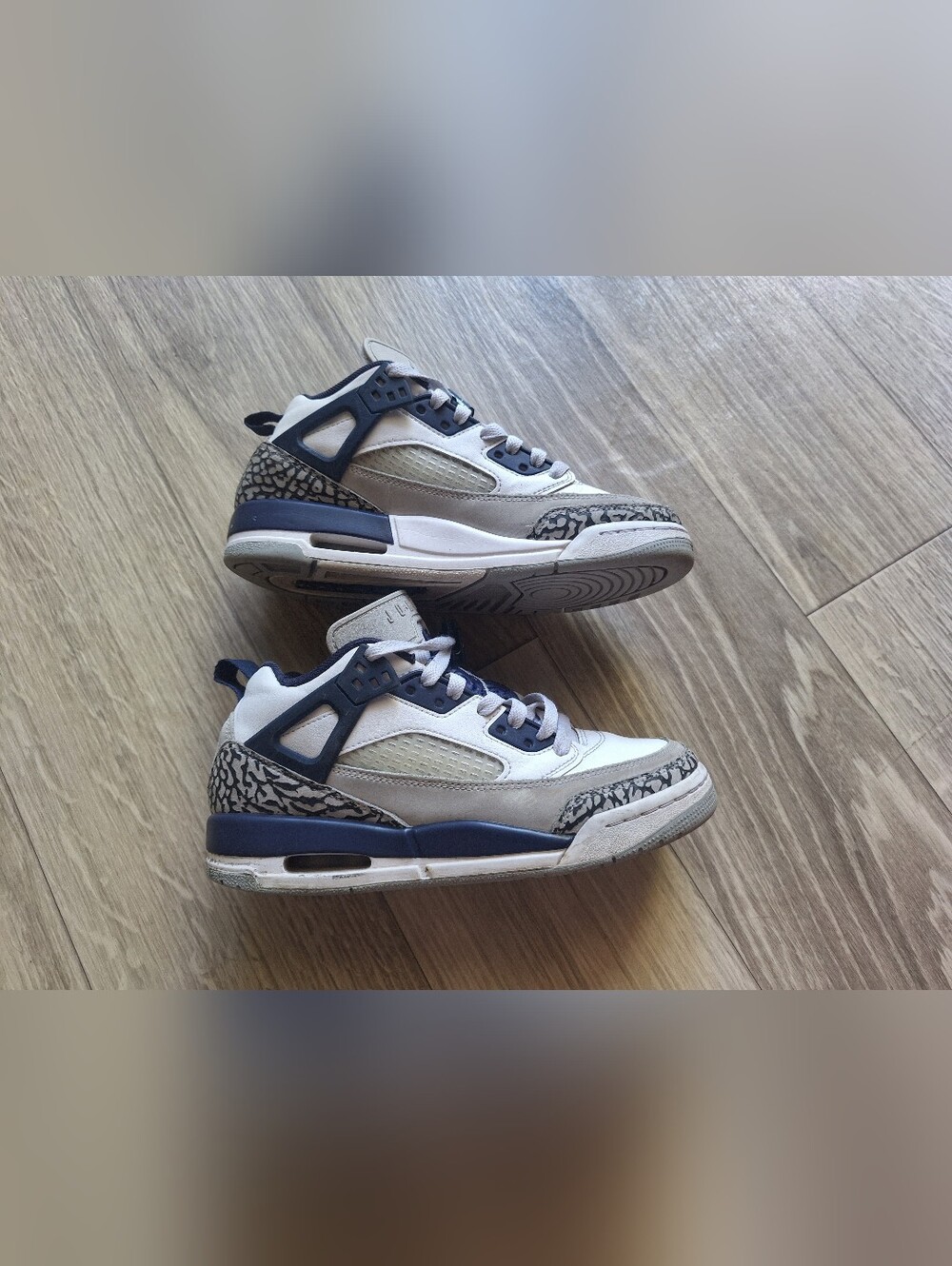 Big Kids' Jordan Spizike Low Casual Shoes Size 5 Youth